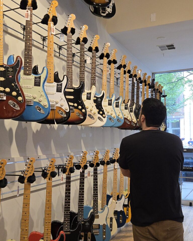 Mason Sams Guitar Store
